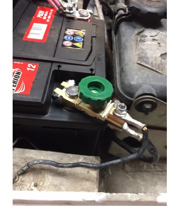 Coupe batterie antivol avec fusible 20A 12/24V